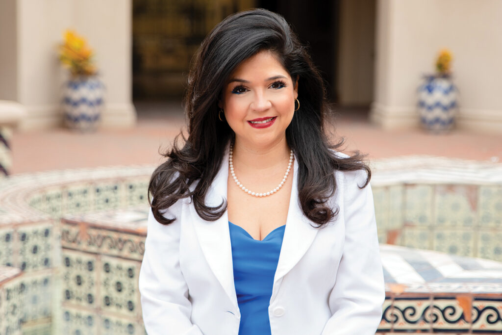 Laura Tamez photo