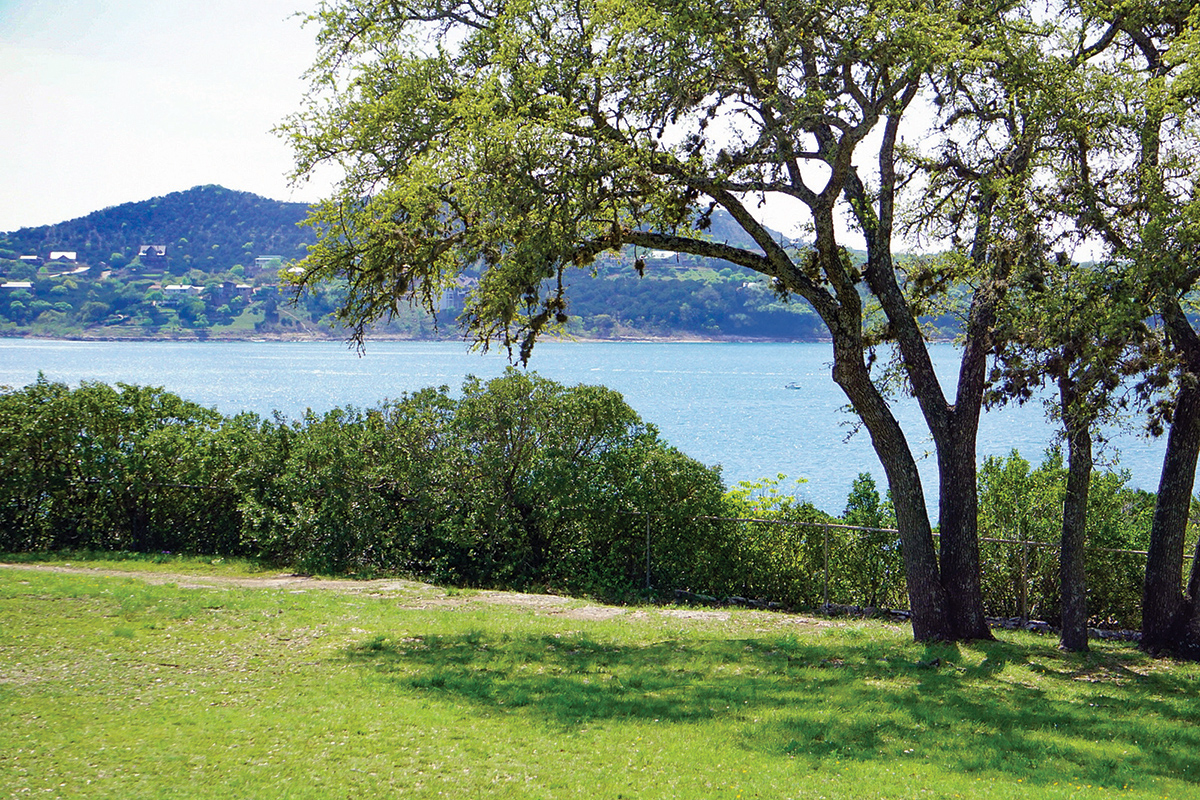 Canyon Lake photo with trees Canyon Lake photo with trees