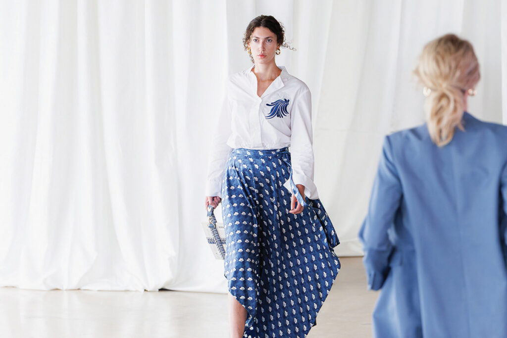 Fashion JulAug26 0506RW1web 197 copy